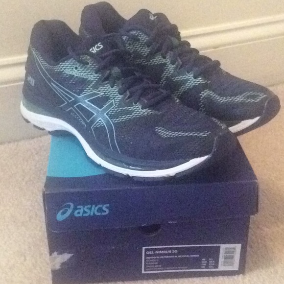 asics gel nimbus size 10.5